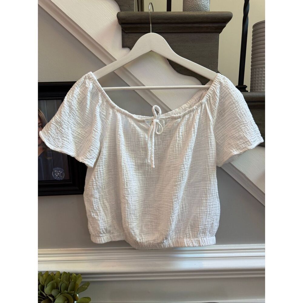 C&C California White Gauzy S/S Banded Top sz M NWOT